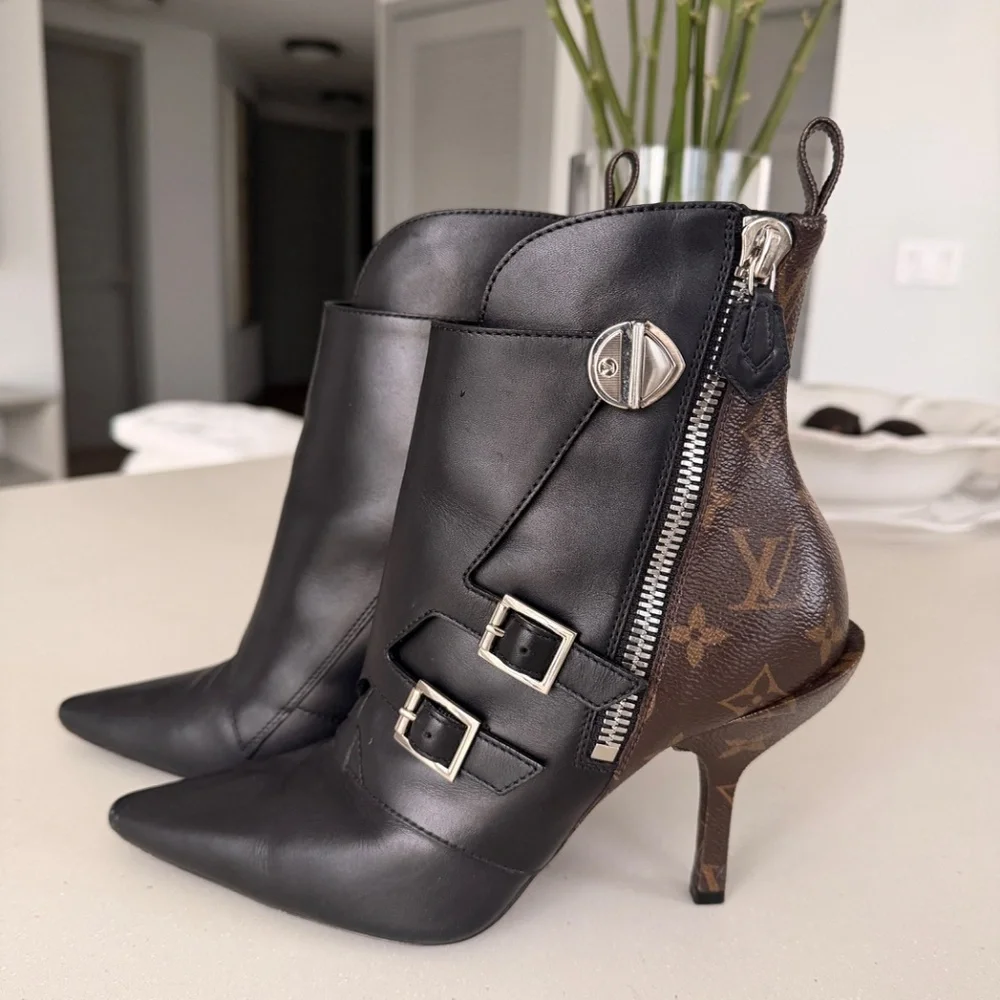 Louis Vuitton “Janet” Monogram Canvas Ankle Boots 38 - Picture 7 of 13